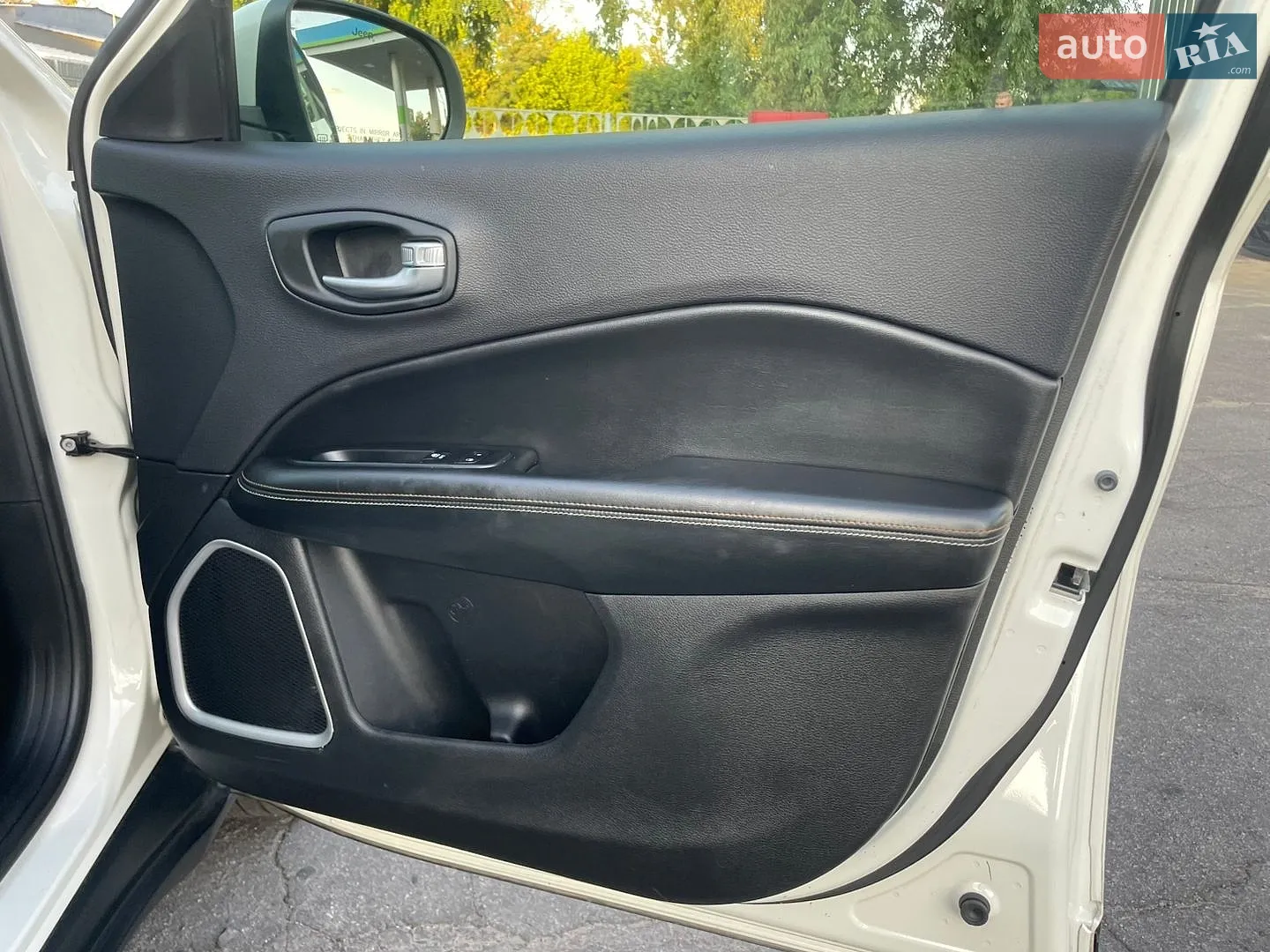 2017 Jeep Compass - мініатюра 43