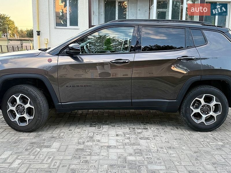 Внедорожник / Кроссовер Jeep Compass 2022 в Ромнах