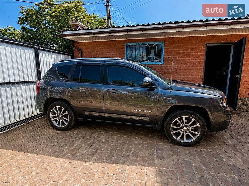 Позашляховик / Кросовер Jeep Compass 2015 в Харкові