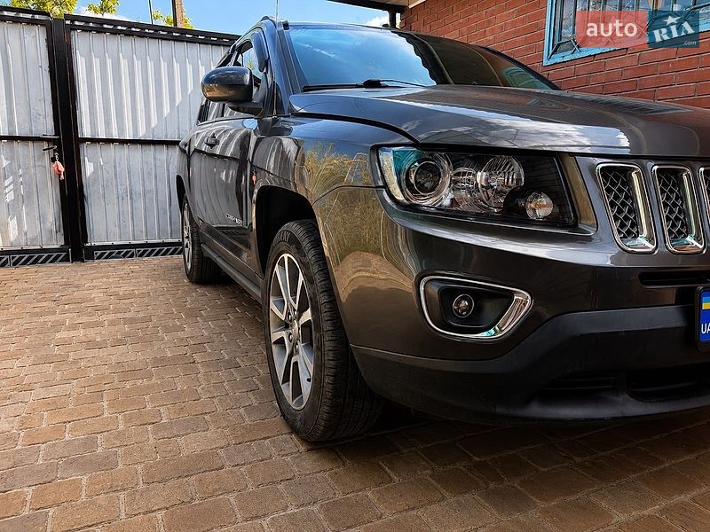 Позашляховик / Кросовер Jeep Compass 2015 в Харкові
