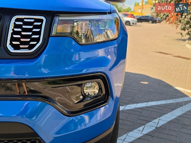 Внедорожник / Кроссовер Jeep Compass 2022 в Киеве