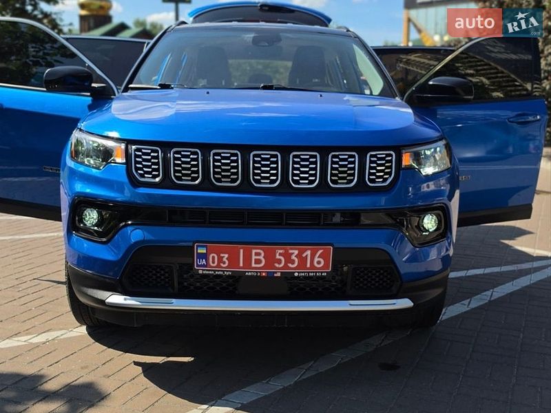 Внедорожник / Кроссовер Jeep Compass 2022 в Киеве