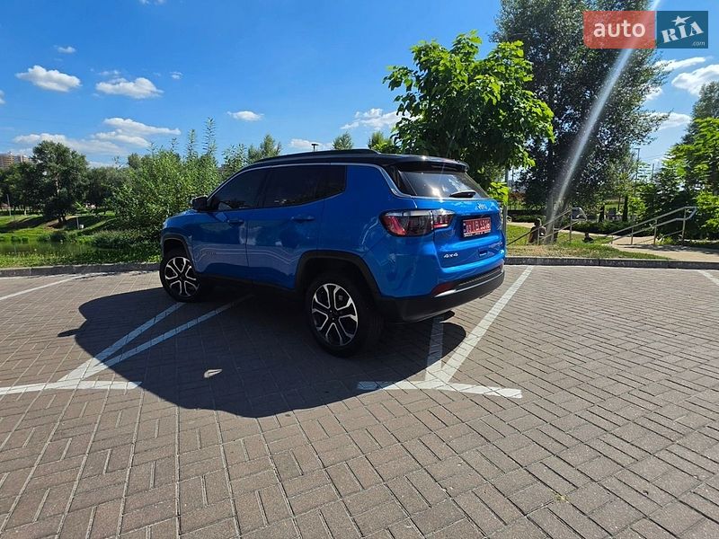 Внедорожник / Кроссовер Jeep Compass 2022 в Киеве