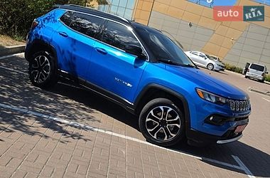 Внедорожник / Кроссовер Jeep Compass 2022 в Киеве