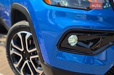 Внедорожник / Кроссовер Jeep Compass 2022 в Киеве