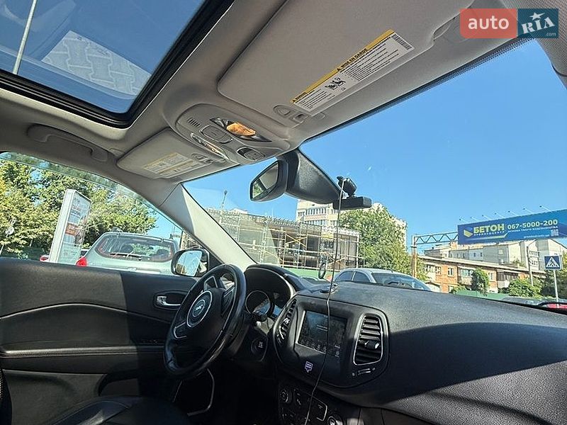 Внедорожник / Кроссовер Jeep Compass 2019 в Киеве