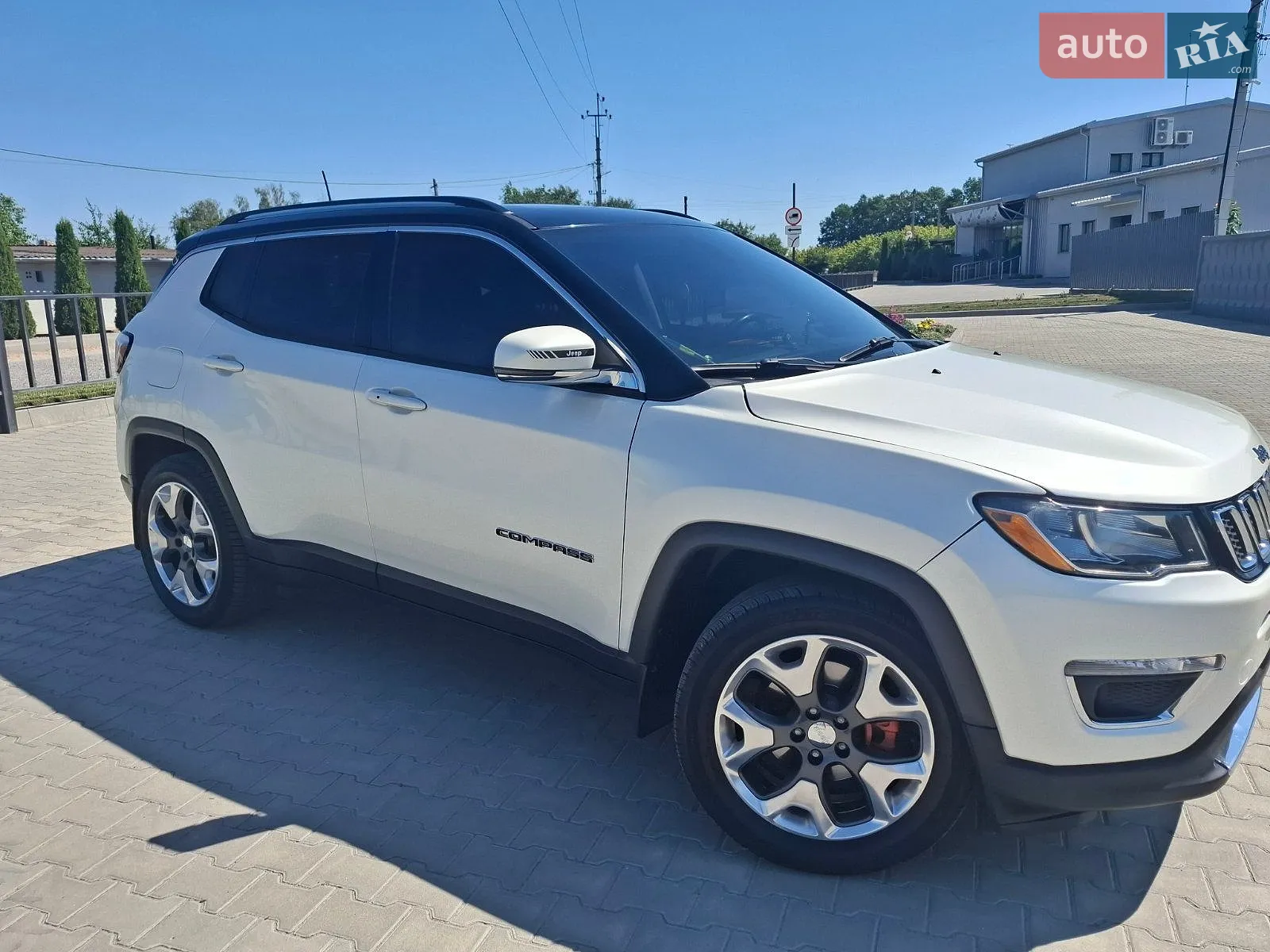 2017 Jeep Compass - мініатюра 3