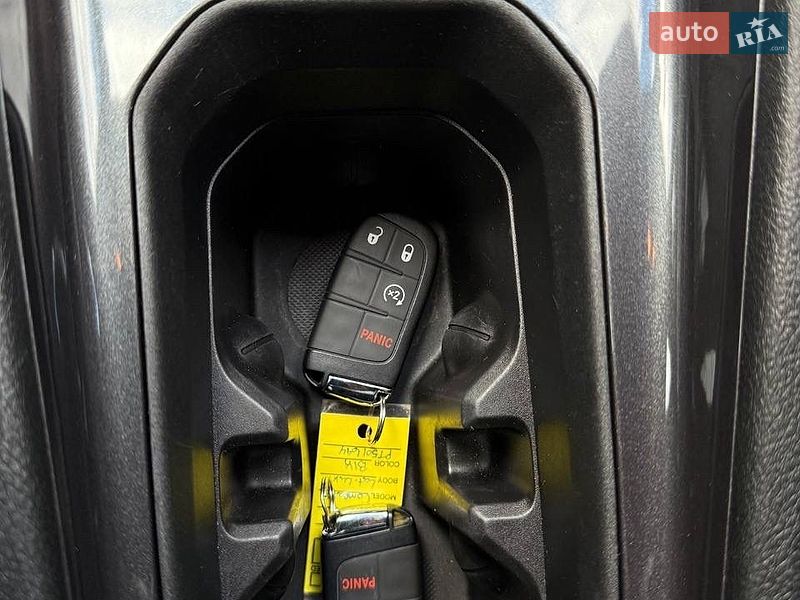 Позашляховик / Кросовер Jeep Compass 2023 в Києві фото 16 Позашляховик / Кросовер Jeep Compass 2023 в Києві