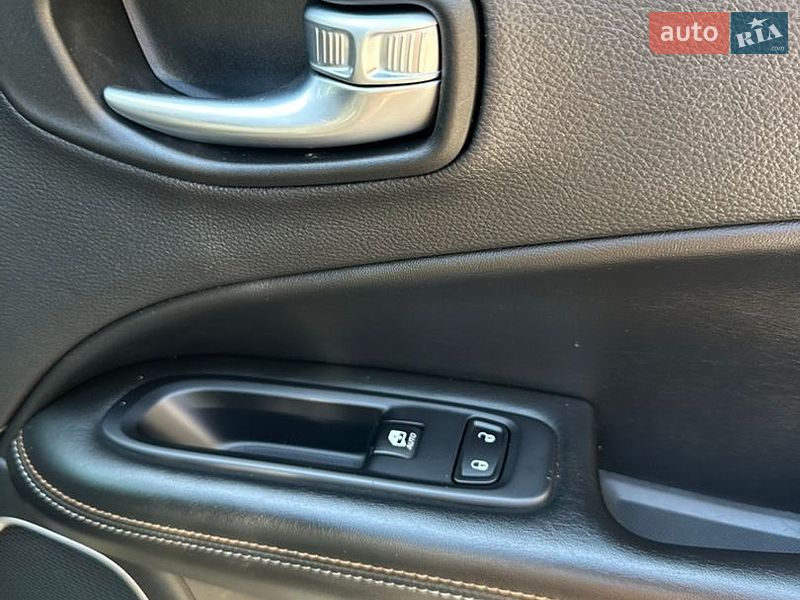 Внедорожник / Кроссовер Jeep Compass 2018 в Харькове