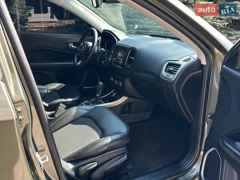 Внедорожник / Кроссовер Jeep Compass 2018 в Харькове