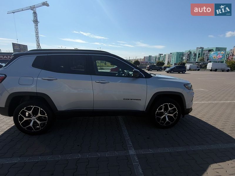 Внедорожник / Кроссовер Jeep Compass 2024 в Киеве