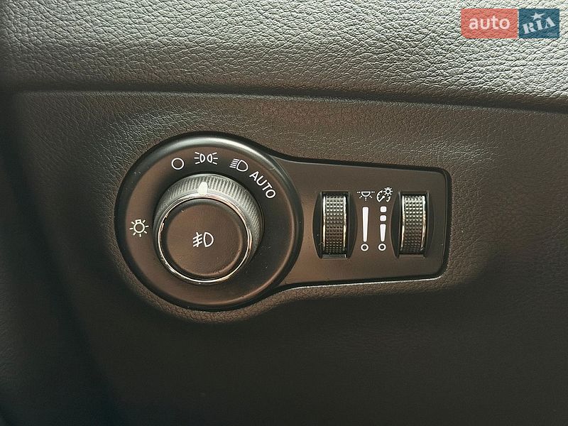 Внедорожник / Кроссовер Jeep Compass 2018 в Харькове