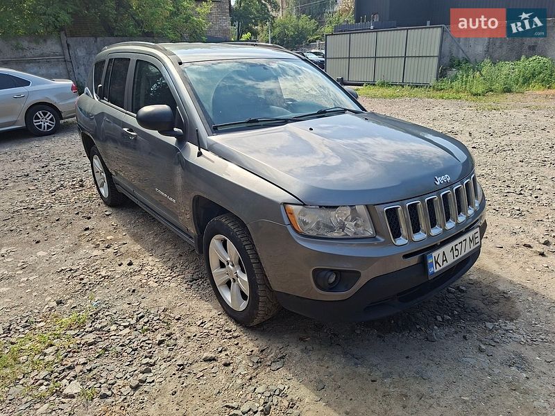 Позашляховик / Кросовер Jeep Compass 2011 в Києві
