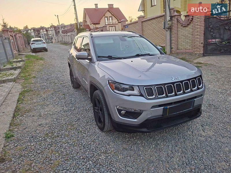 Внедорожник / Кроссовер Jeep Compass 2018 в Черновцах