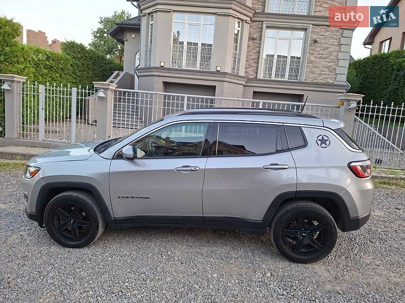 Внедорожник / Кроссовер Jeep Compass 2018 в Черновцах