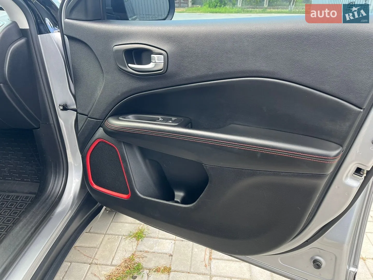 2018 Jeep Compass - мініатюра 26