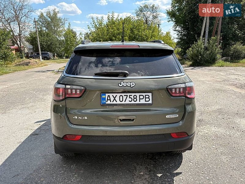 Внедорожник / Кроссовер Jeep Compass 2017 в Краснограде