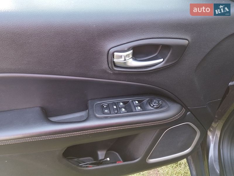 Позашляховик / Кросовер Jeep Compass 2020 в Черкасах
