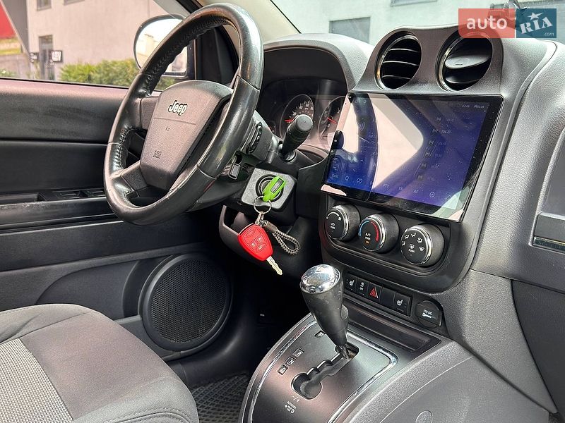 Позашляховик / Кросовер Jeep Compass 2010 в Львові фото 16 Позашляховик / Кросовер Jeep Compass 2010 в Львові