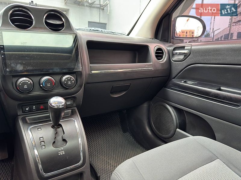Позашляховик / Кросовер Jeep Compass 2010 в Львові фото 21 Позашляховик / Кросовер Jeep Compass 2010 в Львові
