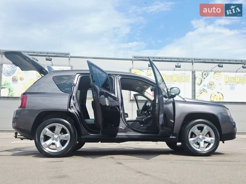 Позашляховик / Кросовер Jeep Compass 2015 в Києві