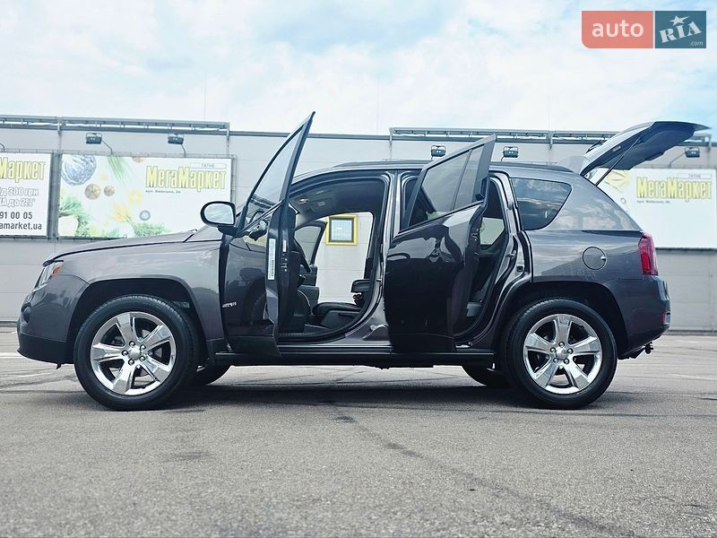 Позашляховик / Кросовер Jeep Compass 2015 в Києві