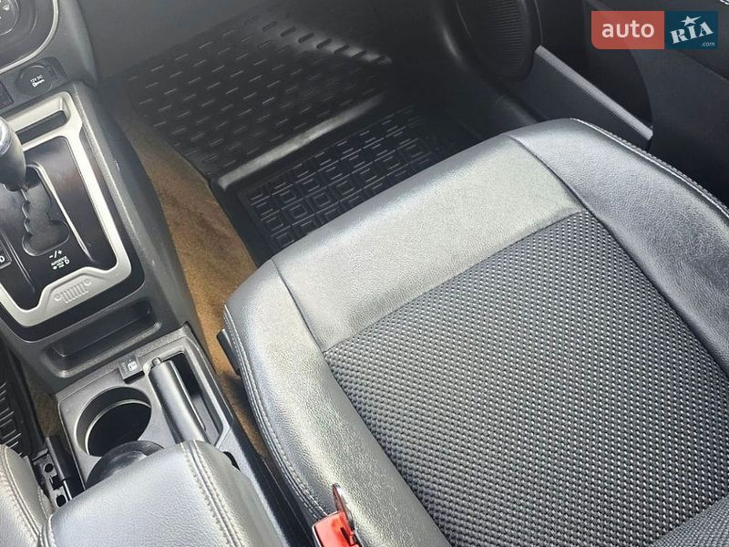 Позашляховик / Кросовер Jeep Compass 2015 в Києві