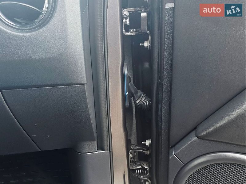 Позашляховик / Кросовер Jeep Compass 2015 в Києві