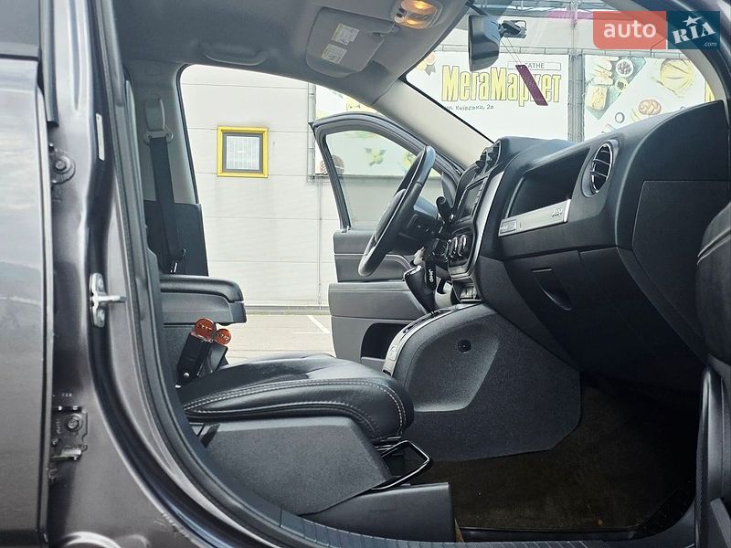 Позашляховик / Кросовер Jeep Compass 2015 в Києві