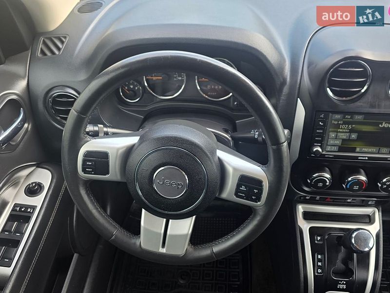 Позашляховик / Кросовер Jeep Compass 2015 в Києві