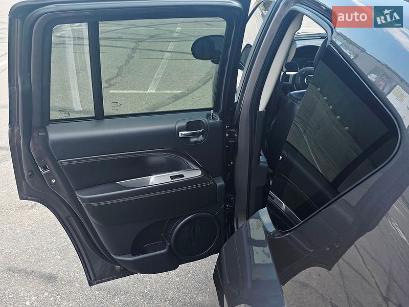 Позашляховик / Кросовер Jeep Compass 2015 в Києві
