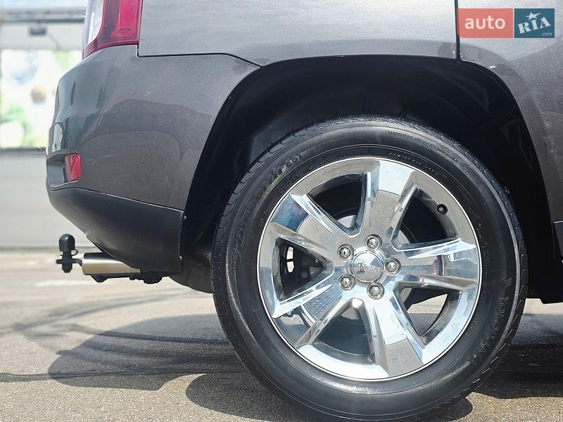 Позашляховик / Кросовер Jeep Compass 2015 в Києві