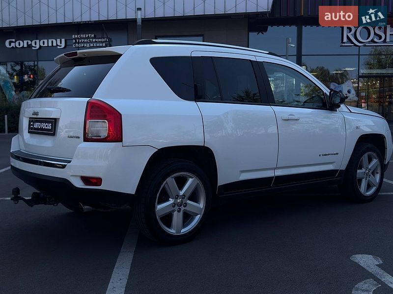 Позашляховик / Кросовер Jeep Compass 2011 в Києві