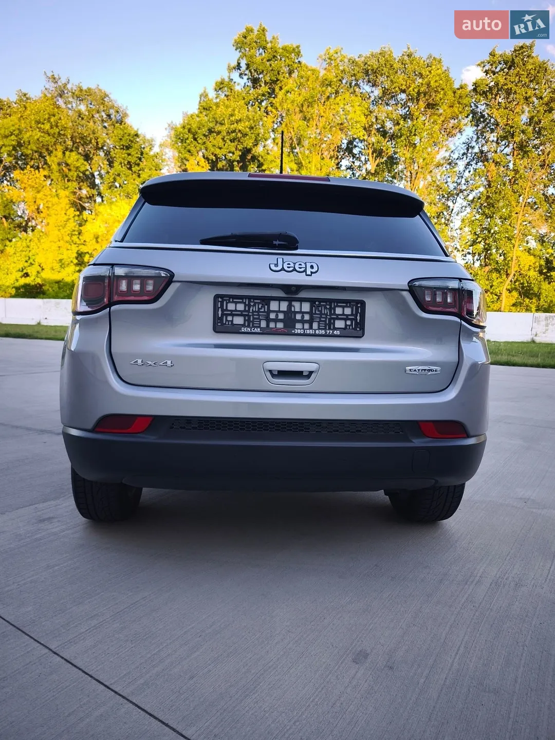 2020 Jeep Compass - мініатюра 6
