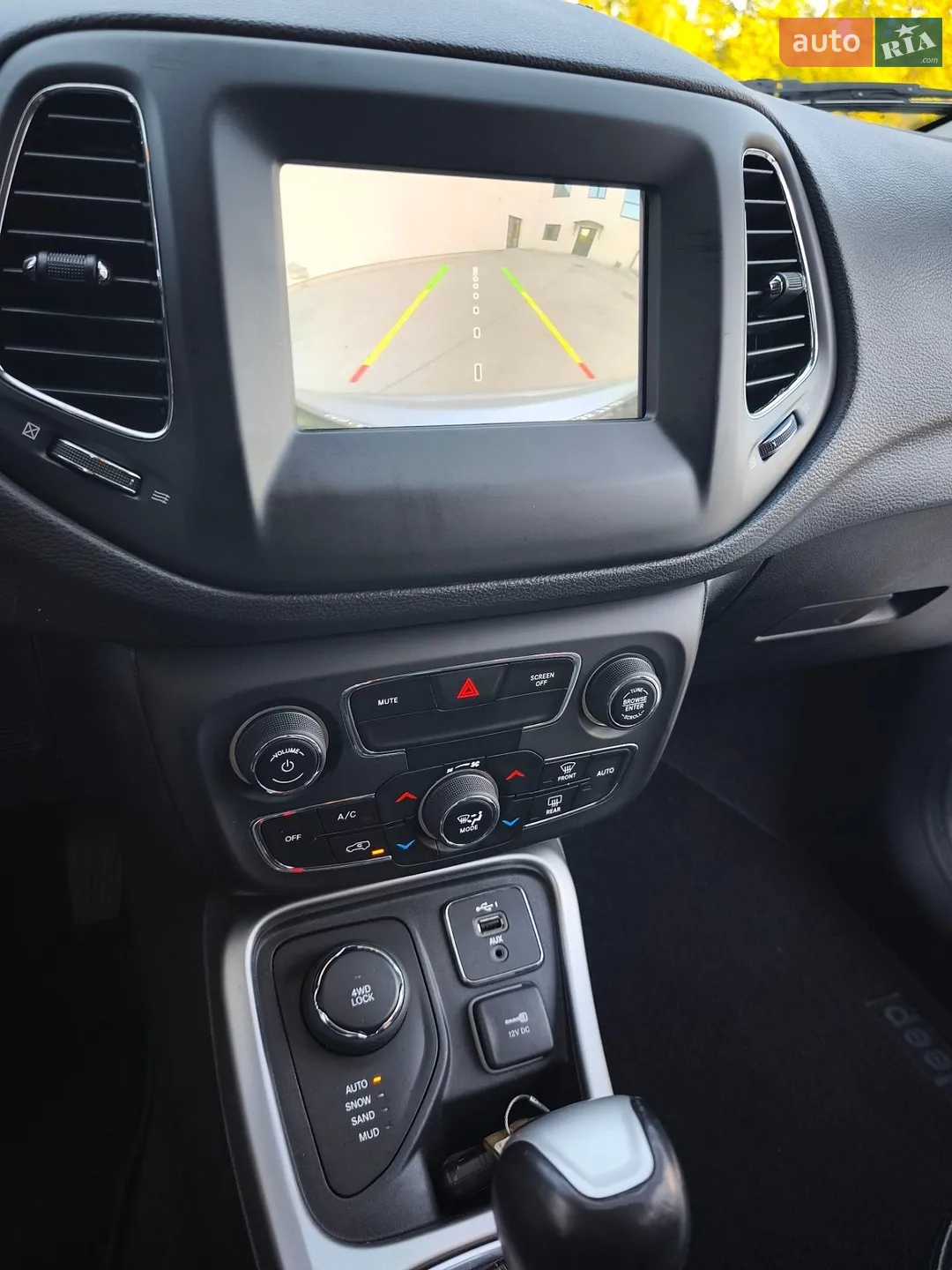 2020 Jeep Compass - мініатюра 28