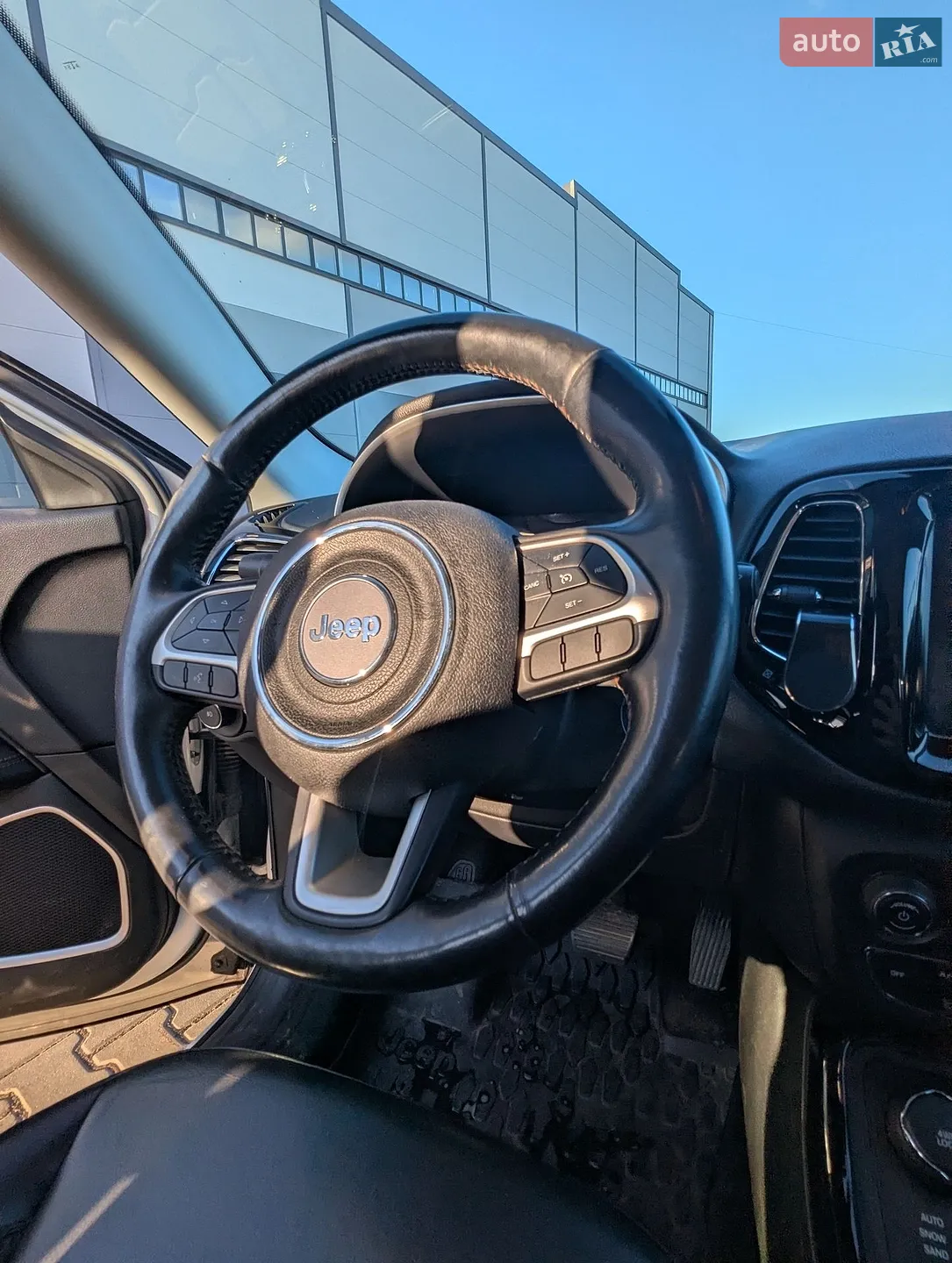 2018 Jeep Compass - мініатюра 33