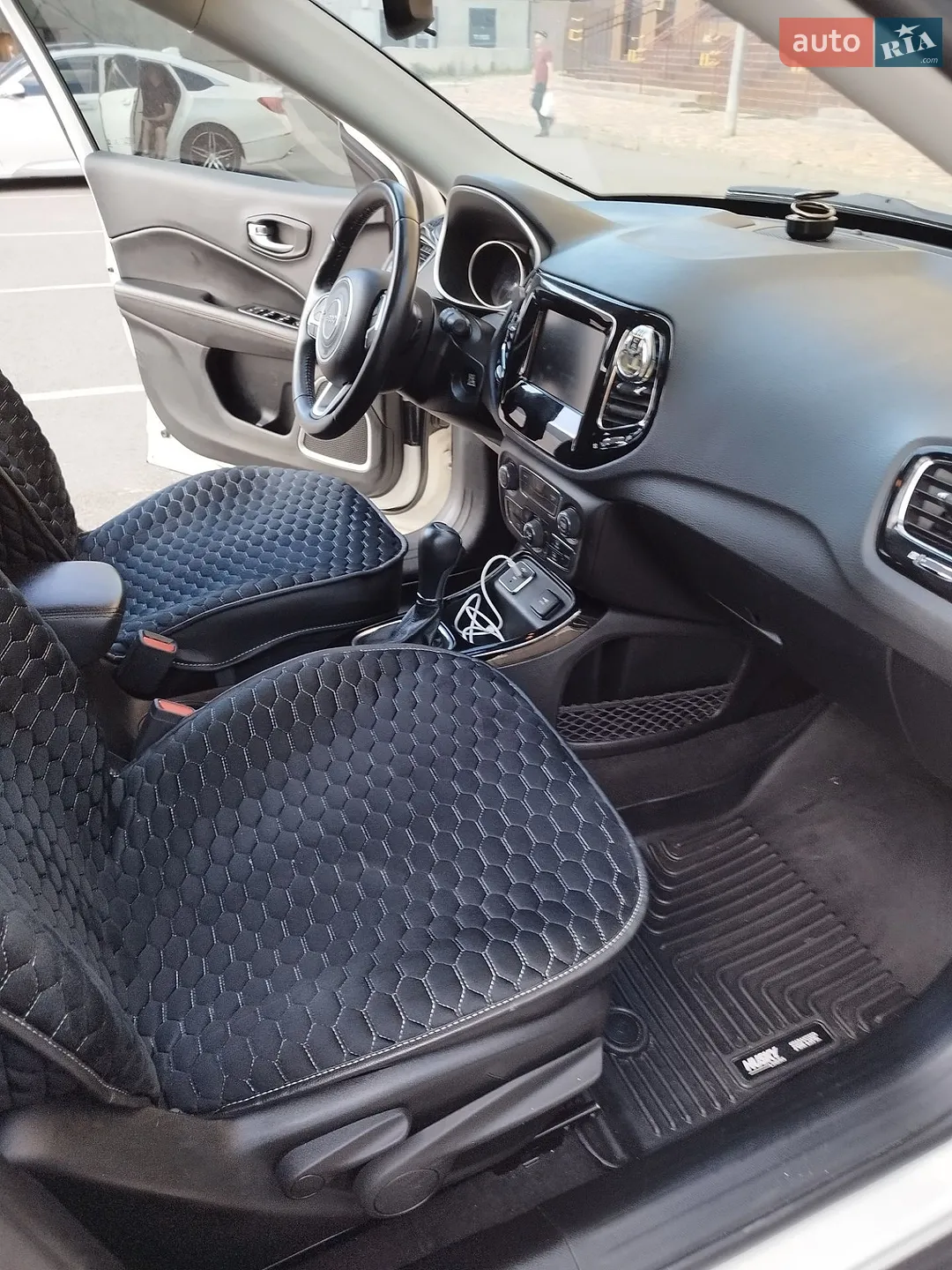 2020 Jeep Compass - мініатюра 8