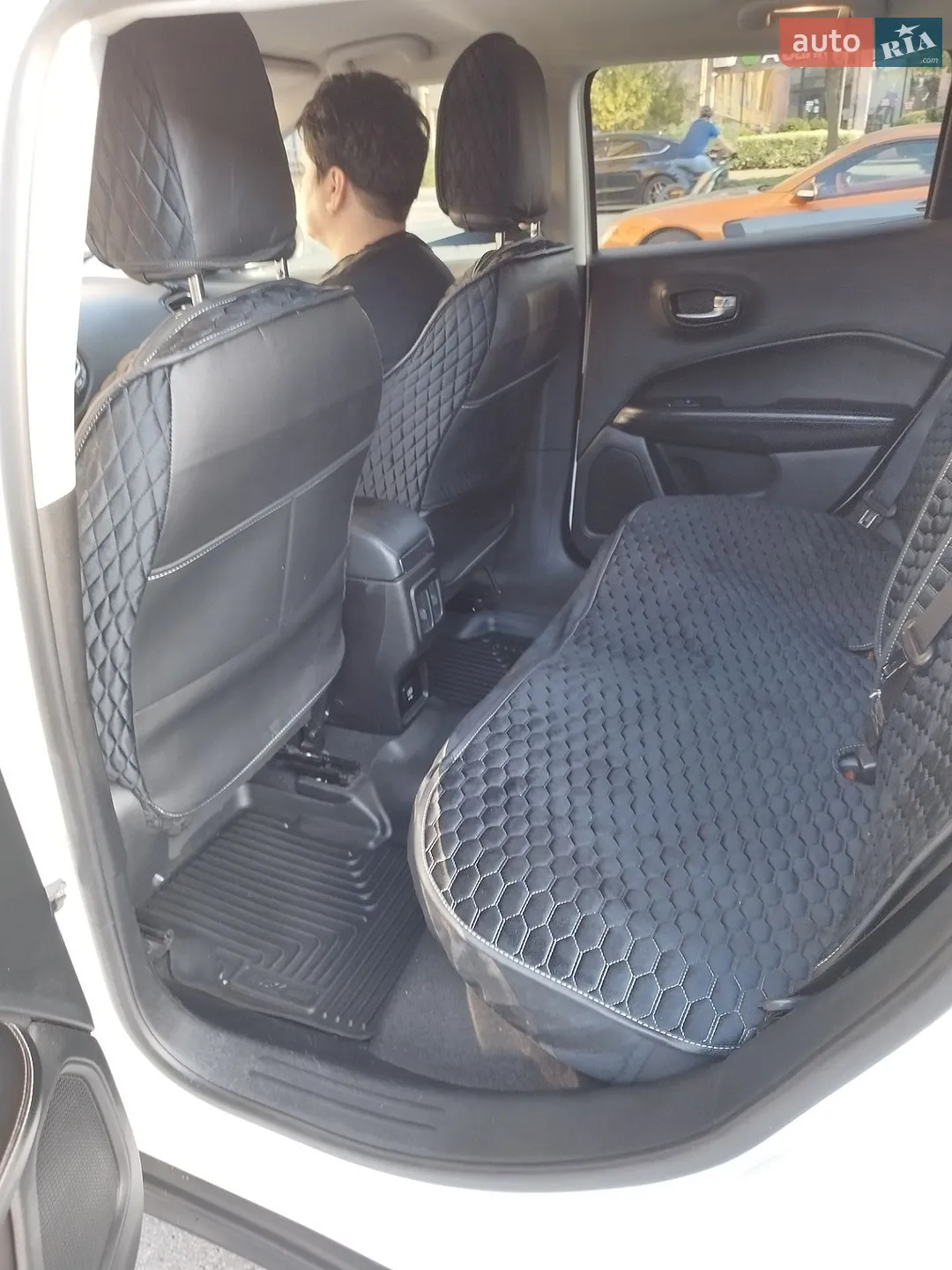 2020 Jeep Compass - мініатюра 2