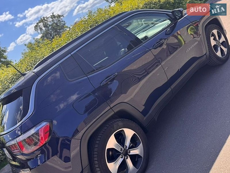 Позашляховик / Кросовер Jeep Compass 2017 в Броварах