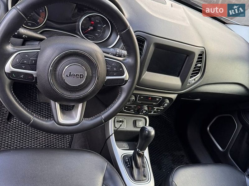 Позашляховик / Кросовер Jeep Compass 2017 в Броварах