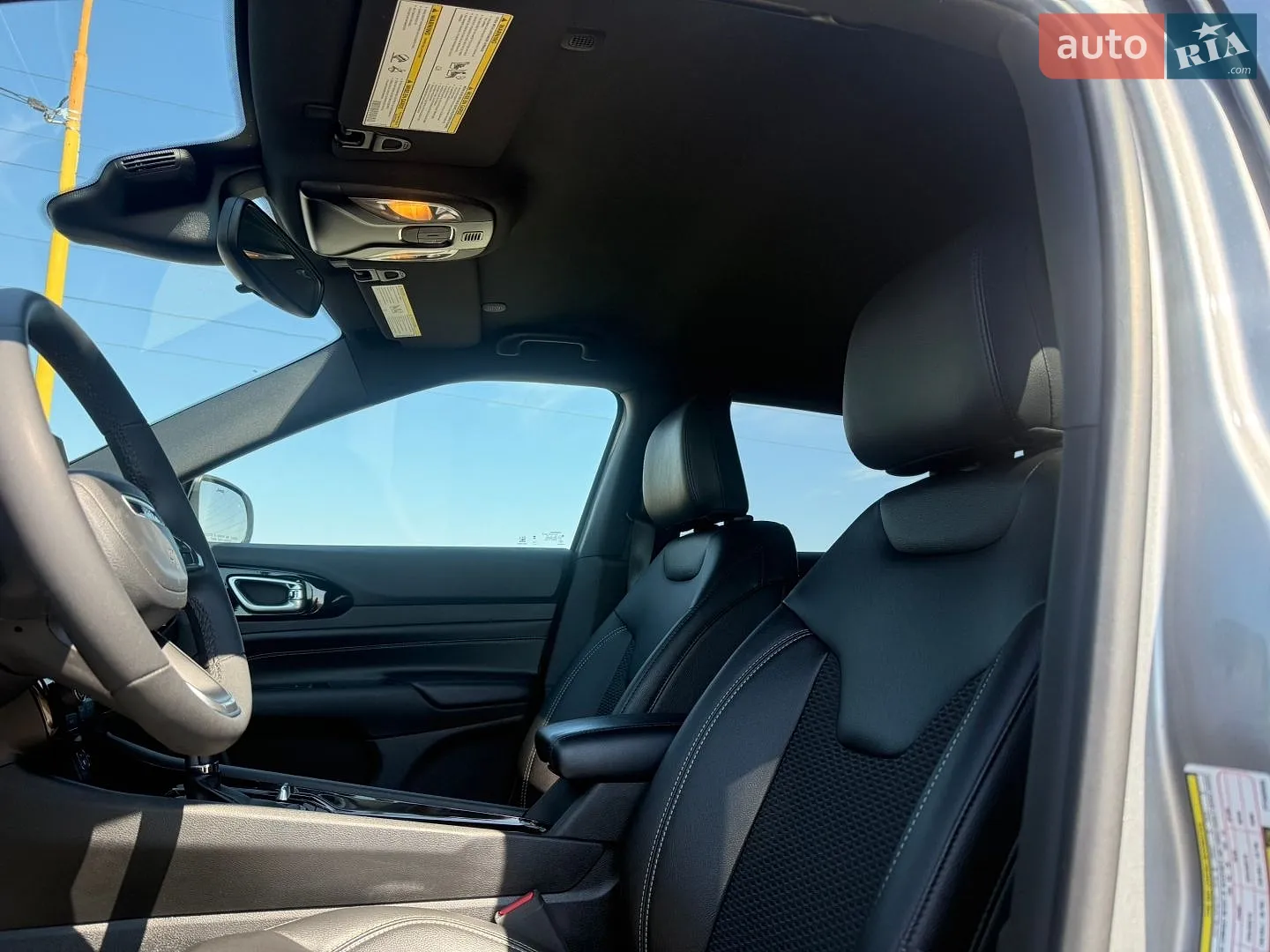 2023 Jeep Compass - мініатюра 18
