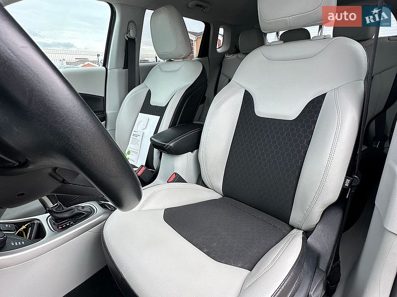Внедорожник / Кроссовер Jeep Compass 2018 в Белогородке