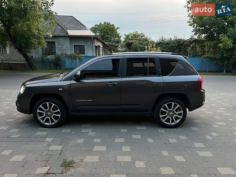 Внедорожник / Кроссовер Jeep Compass 2014 в Сваляве