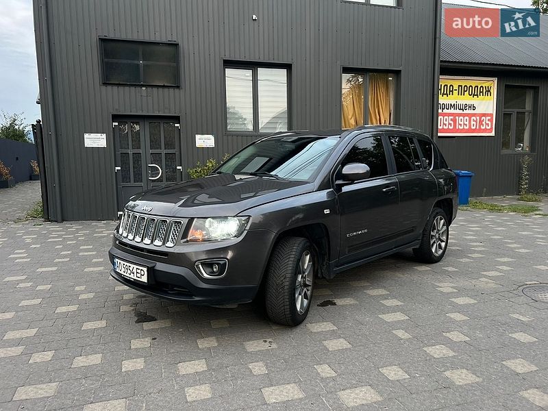 Внедорожник / Кроссовер Jeep Compass 2014 в Сваляве