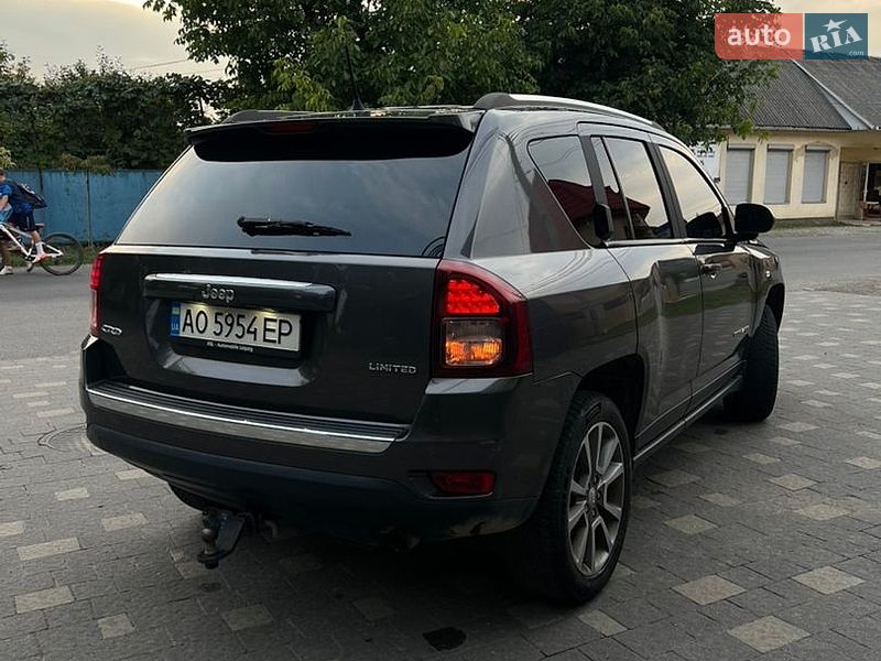Внедорожник / Кроссовер Jeep Compass 2014 в Сваляве