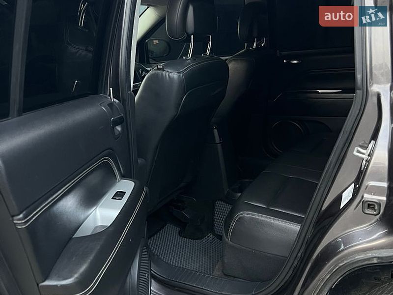 Внедорожник / Кроссовер Jeep Compass 2014 в Сваляве