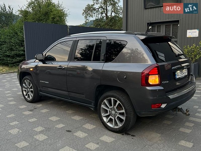 Внедорожник / Кроссовер Jeep Compass 2014 в Сваляве
