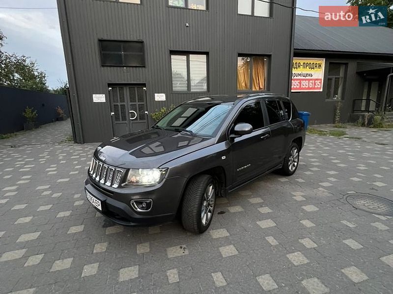 Внедорожник / Кроссовер Jeep Compass 2014 в Сваляве