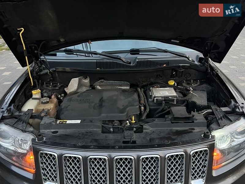 Внедорожник / Кроссовер Jeep Compass 2014 в Сваляве