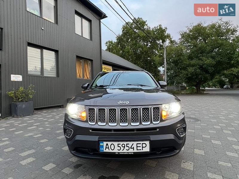 Внедорожник / Кроссовер Jeep Compass 2014 в Сваляве
